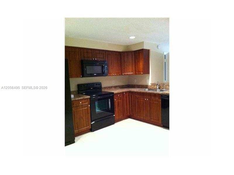 Photo - 1621 Barcelona Way