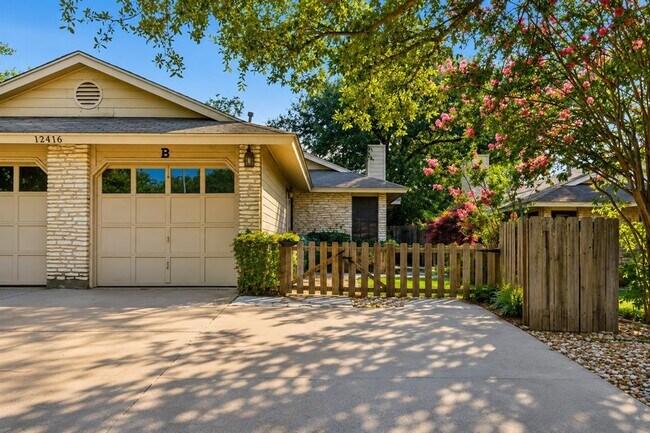 Building Photo - 12416 Deer Falls Dr