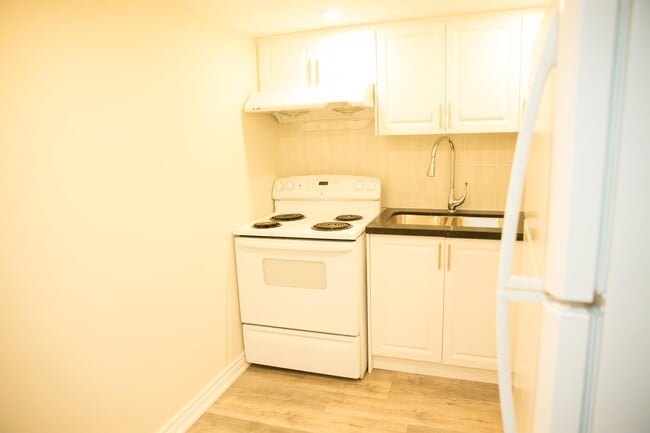 Photo - 50 Laurel Ave Unit 2