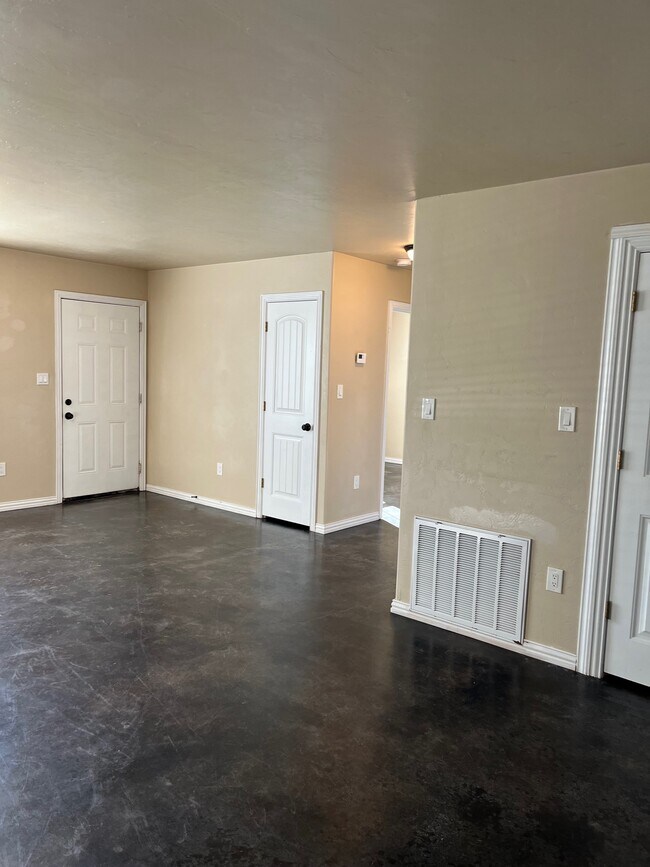 430 W 4th St Rental For Rent in Ada, OK