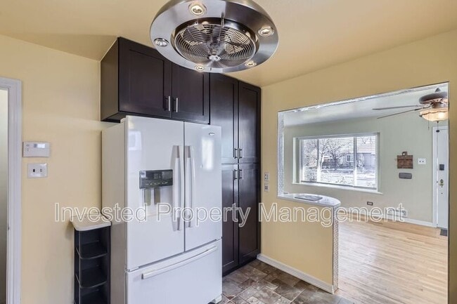 Photo - 3267 Ivanhoe St