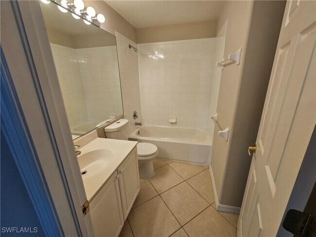 Building Photo - 11008 Mill Creek Way Unit 2105