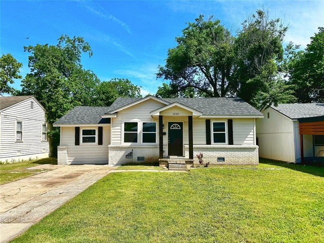 Building Photo - 1225 NW 99th St Rental