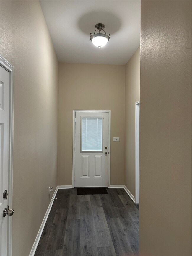 984 Arbor Glen