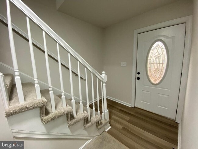 Photo - 9 Farrell Ln