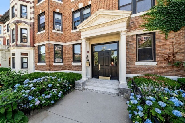 Building Photo - 451 Park Dr Unit 5C