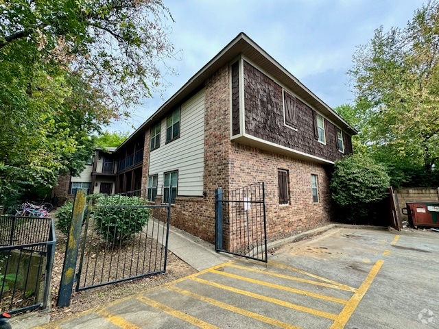 Building Photo - 1355 Oakland Ave Rental