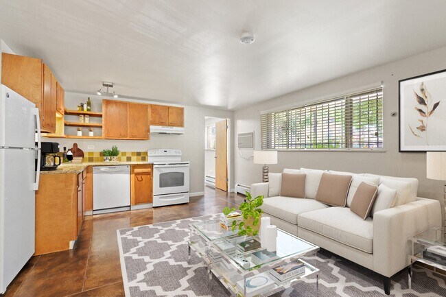 Photo - Bayaud Plaza