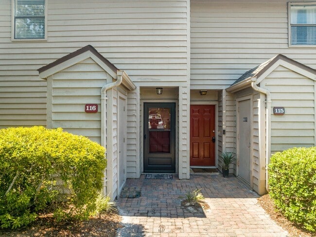 Photo - 100 N Myrtle Dr