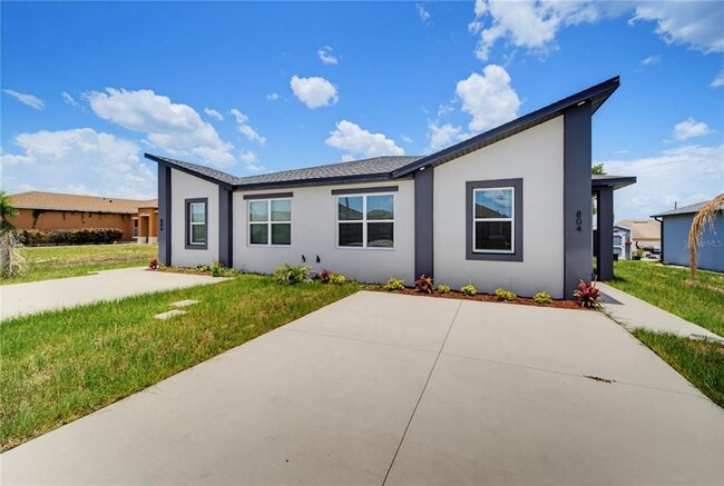 Building Photo - 804 Colville Dr