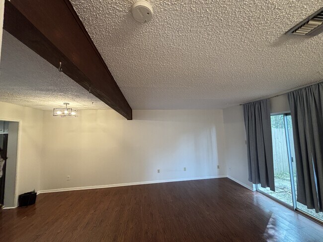 Photo - 315 Sidney Martin Rd