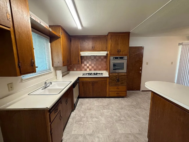 Photo - 5331 Constellation Way