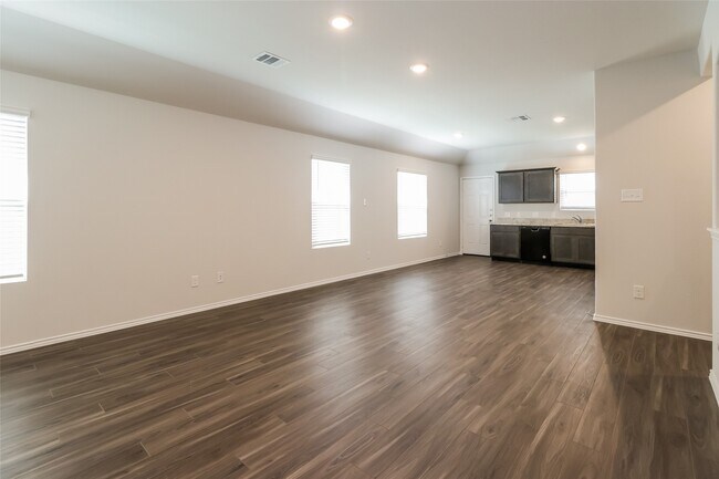 Photo - 2501 Grayling Dr