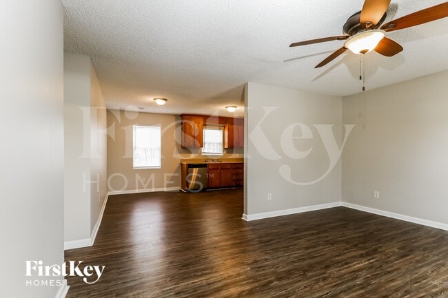 Photo - 110 Stillwell St