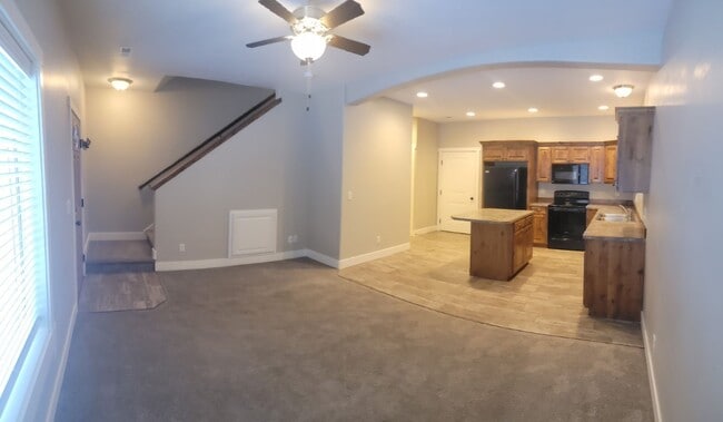 Photo - Fra-565 Unit 165