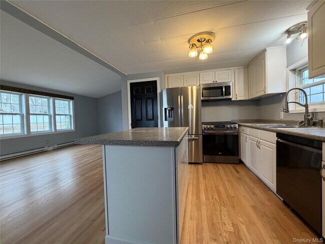 Photo - 101 Rosevale Ave