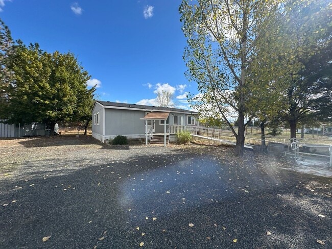 Photo - 15517 Riveredge Rd