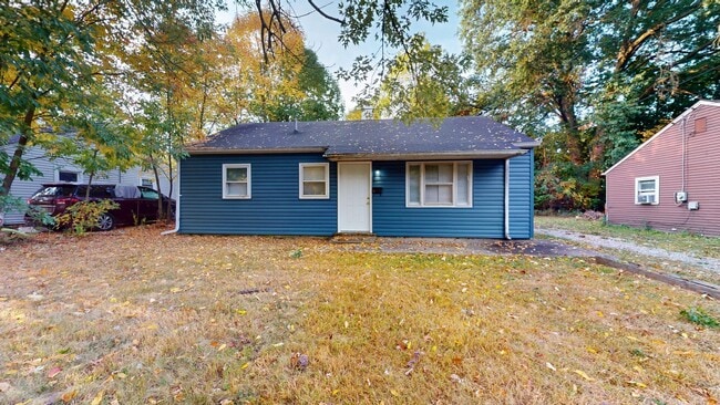 Building Photo - Ranch home near park!