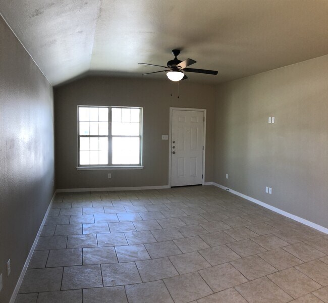 Photo - Amazing Like New Duplex close to Fort Hood