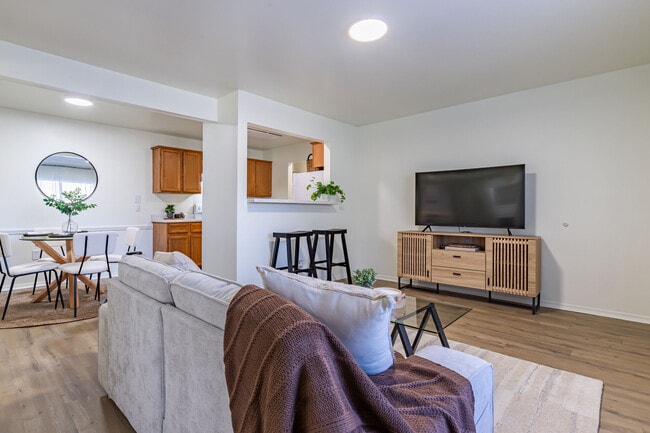 Photo - Tinker on Forty8