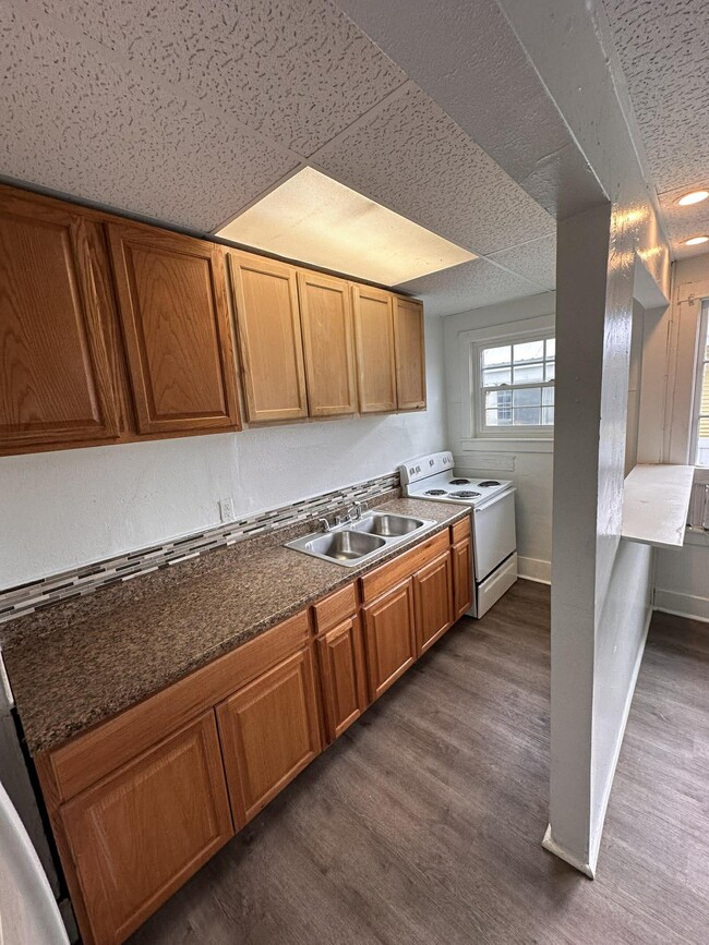 Photo - 600 Douglas St Unit # 5