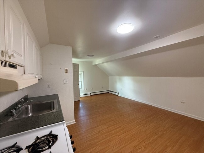 Photo - 8 Harrison St Unit 3