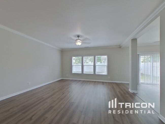 Photo - 2069 Durand Rd