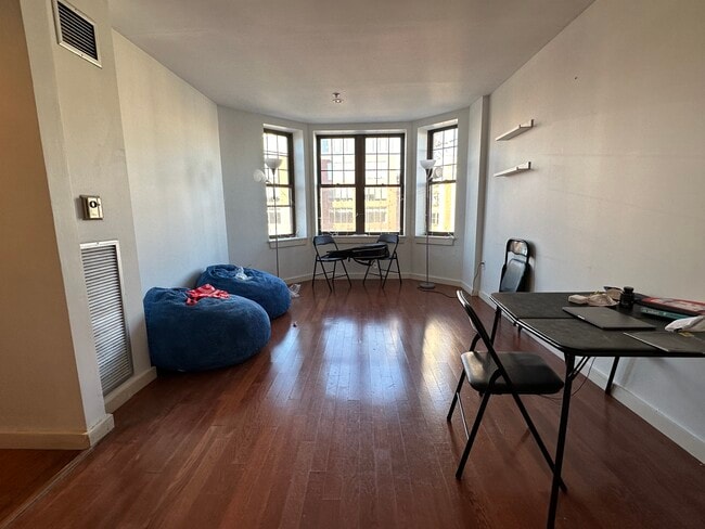 Photo - 623 Commonwealth Ave