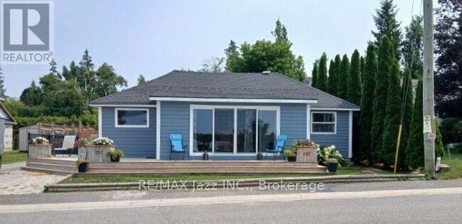 Photo - 157 Hazel St