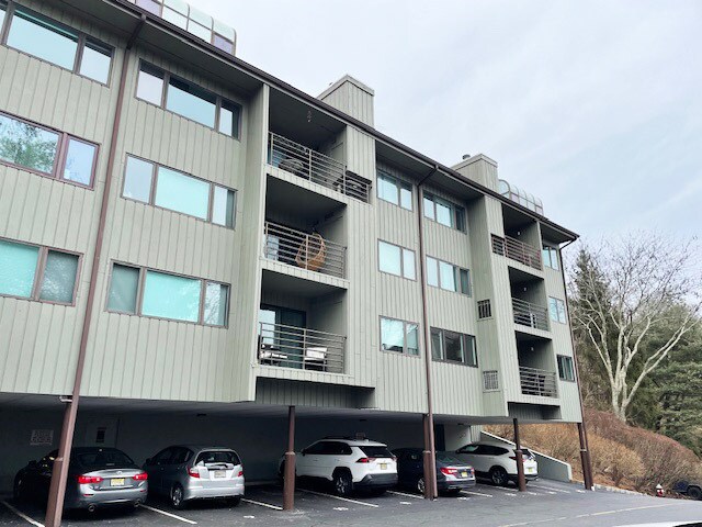 Photo - 61 Mount Kemble Ave Unit 204