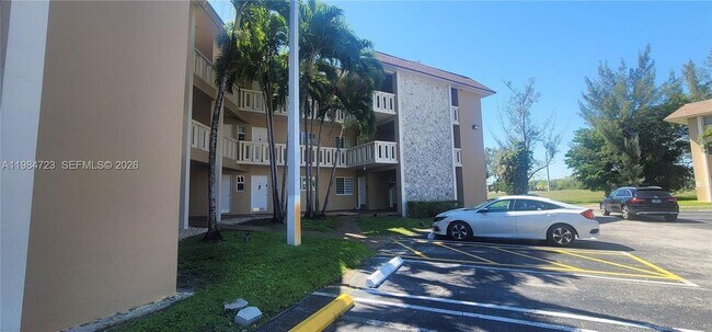 Photo - 7430 Miami Lakes Dr Unidad E105