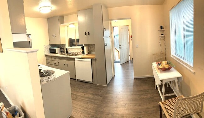 Photo - 125 S 8th St