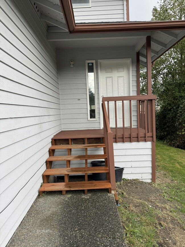 Photo - 9 76th St SW