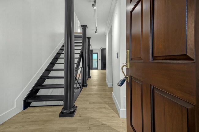 Photo - 3 Bedroom Luxury Condo