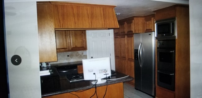 Photo - 2827 Francis Ln