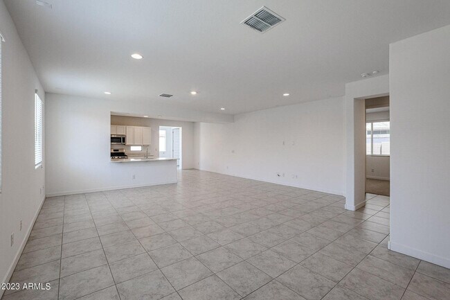 Photo - 16554 W Questa Dr