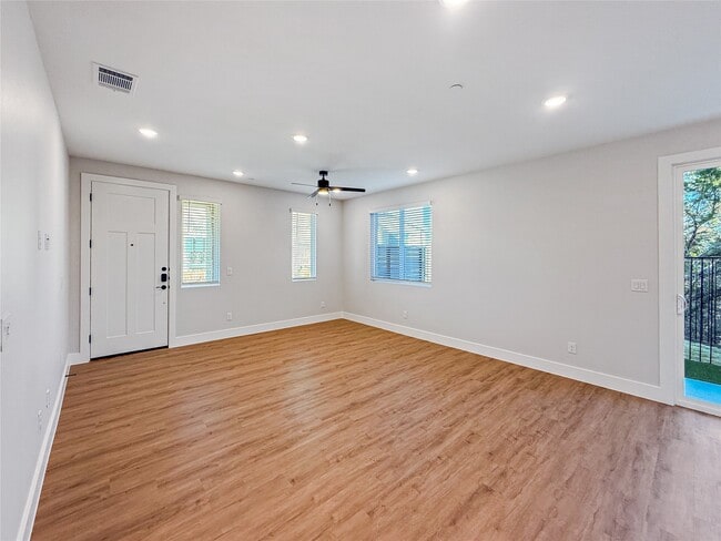 Photo - 5601 Mobeetie Lp