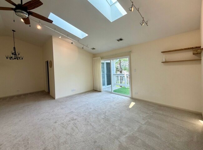 Photo - 1316 E Evergreen Dr Unit 8