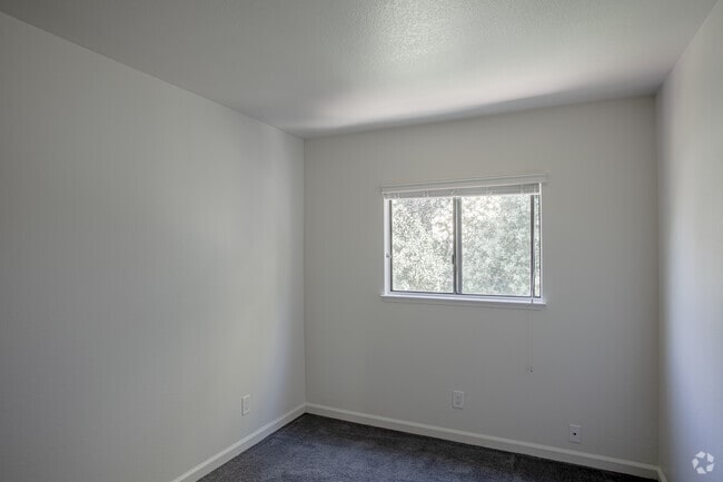 3BR, 2.5BA - 1875 SF