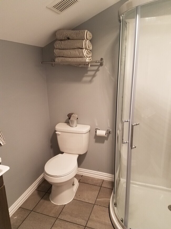 Photo - 353 Brahan Blvd