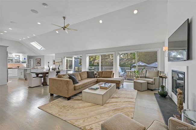 Photo - 6 Bridle Path