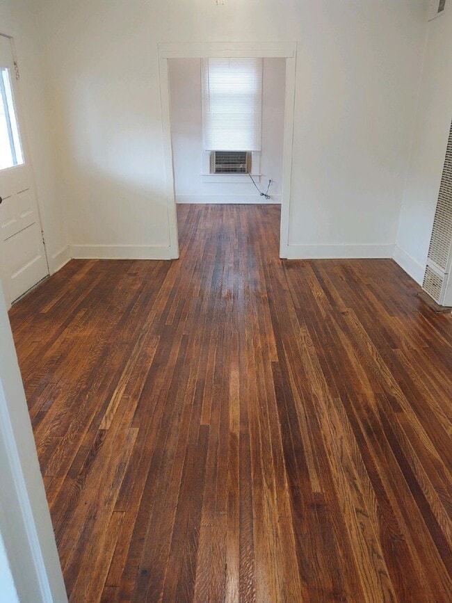 Photo - AVAILABLE NOW!! 2 Bedroom with Office space in Jerome contact Property Pros