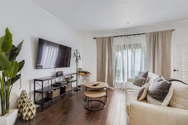 Photo - 6314 Old Harbor Ln