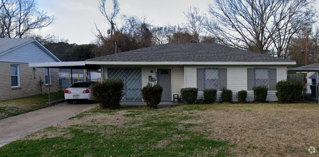 Building Photo - Remodeled Sunset Acres 3 Bedroom Rental