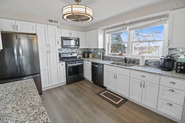 Photo - 22 N Pistakee Lake Rd Unit 2A