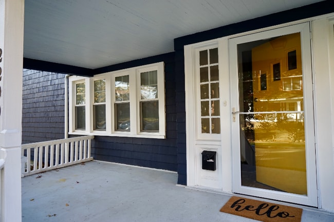 Photo - 2200 Cottage Grove Ave