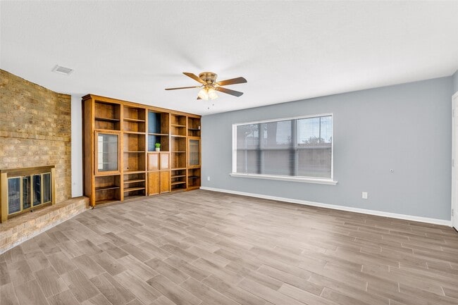 Photo - 10003 Windriver Dr