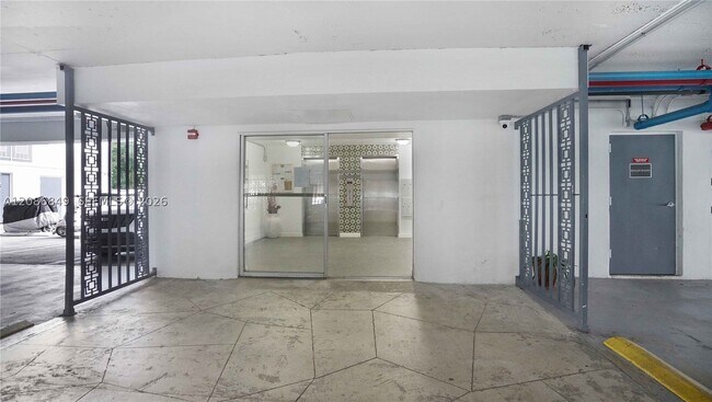 Photo - 1340 Lincoln Rd Unit 404