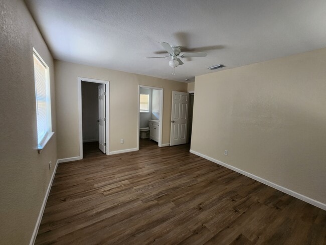 Photo - 1001 W Lincoln Ave