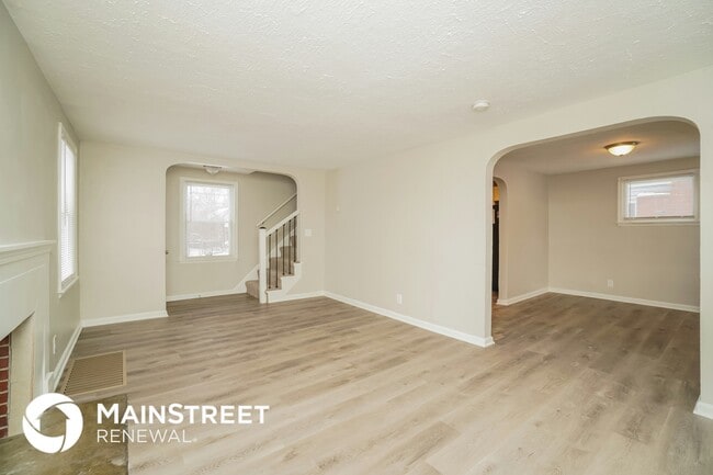 Photo - 2425 Delbert Rd